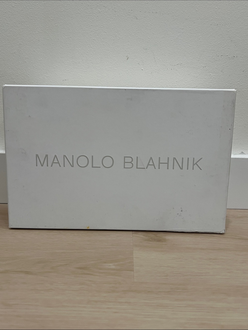 MANOLO BLAHNIK Shoe Box w/ Logo Embossed Tissue 11 3/4”x7 1/2”x4”